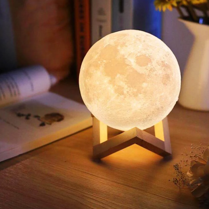lampu bulan - benda unik dan  bermanfaat di kamar