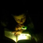Lampu baca portable