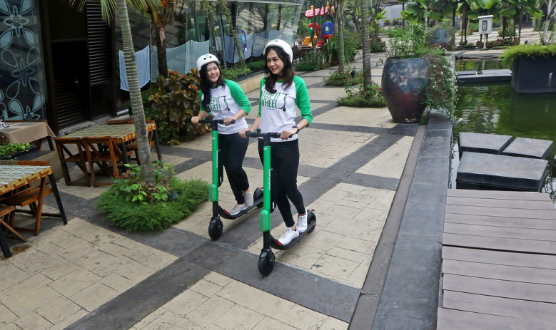 waspada saat mengendari Grabwheels
