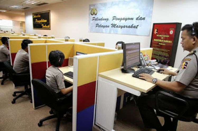 nomor telepon darurat jakarta polisi