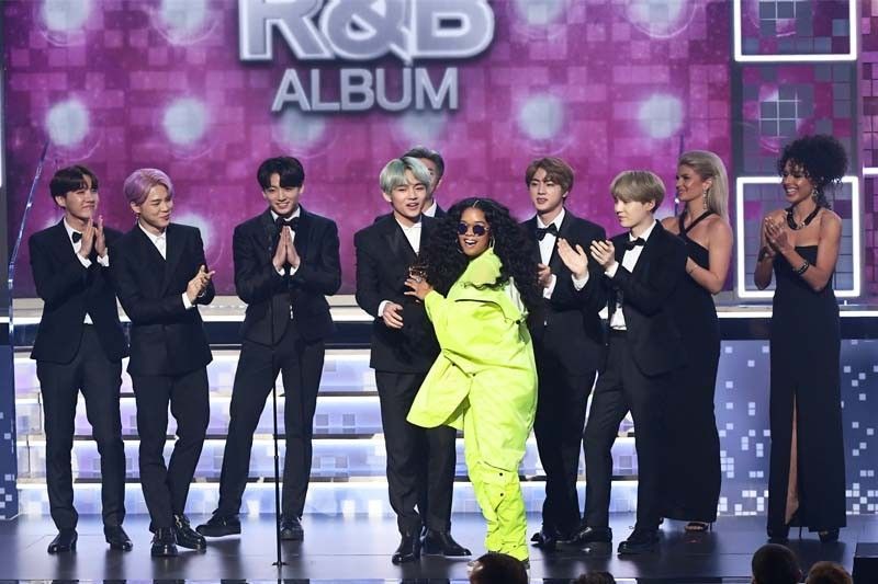 H.E.R dan BTS di Grammy 2019 