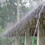 tips menghindari tempias hujan