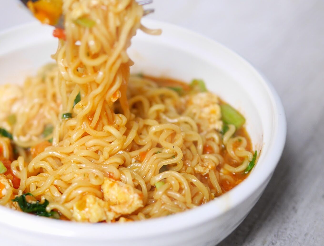 resep mi instan enak mewah ala anak kost