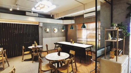 Tempat makan enak Roxy - Phos Coffee