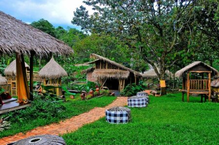 kampoeng koneng sentul - tempat makan keluarga sentul