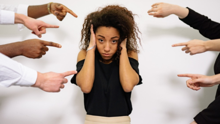 Cara atasi galau dalam karier saat quarter life crisis