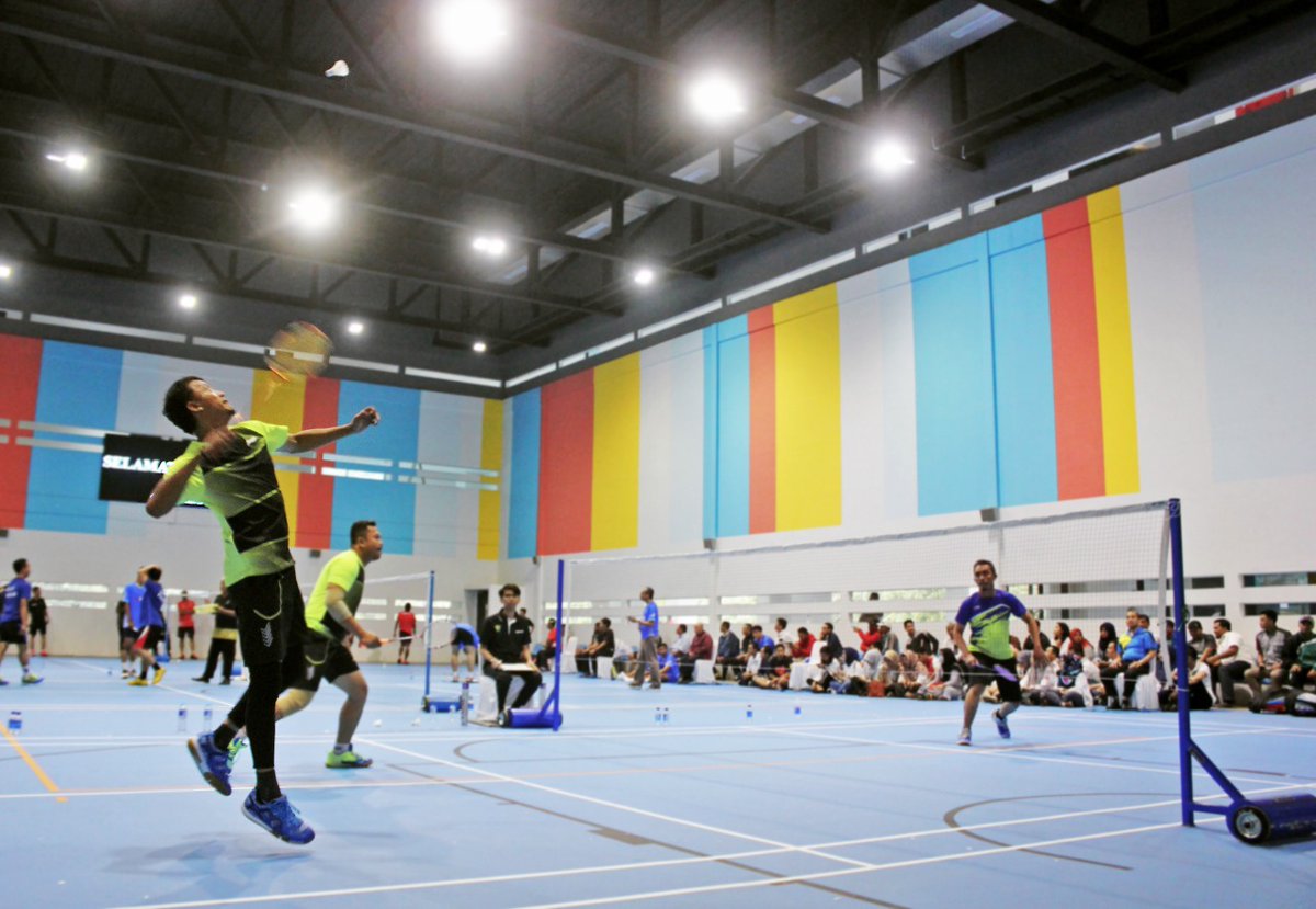 rekomendasi lapangan badminton di jakarta