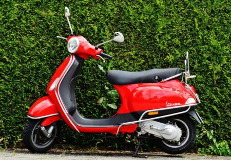 harga vespa matic ,