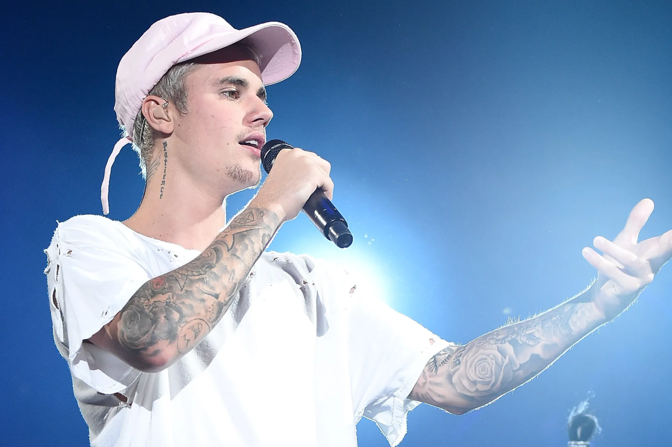 lirik lagu justin bieber konser