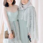 terlihat langsing model kebaya untuk orang gemuk dan elegan