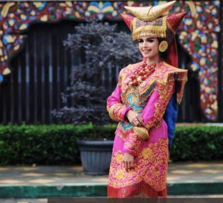 pakaian adat sumatera barat