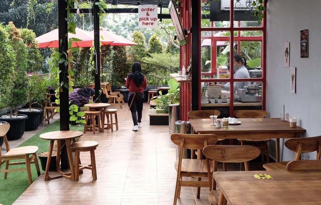 café baru di Sukasari Bogor kafe baron depan