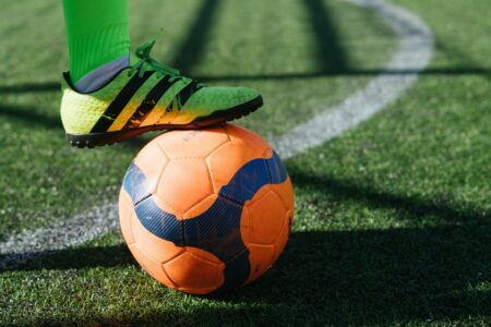 artis beli klub sepakbola indonesia