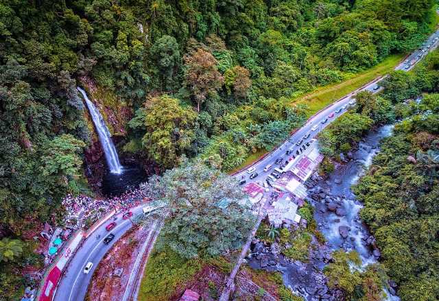 lokasi wisata air terjun lembah anai padang