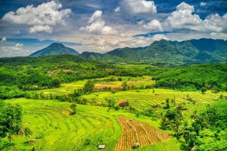 letak geografis indonesia